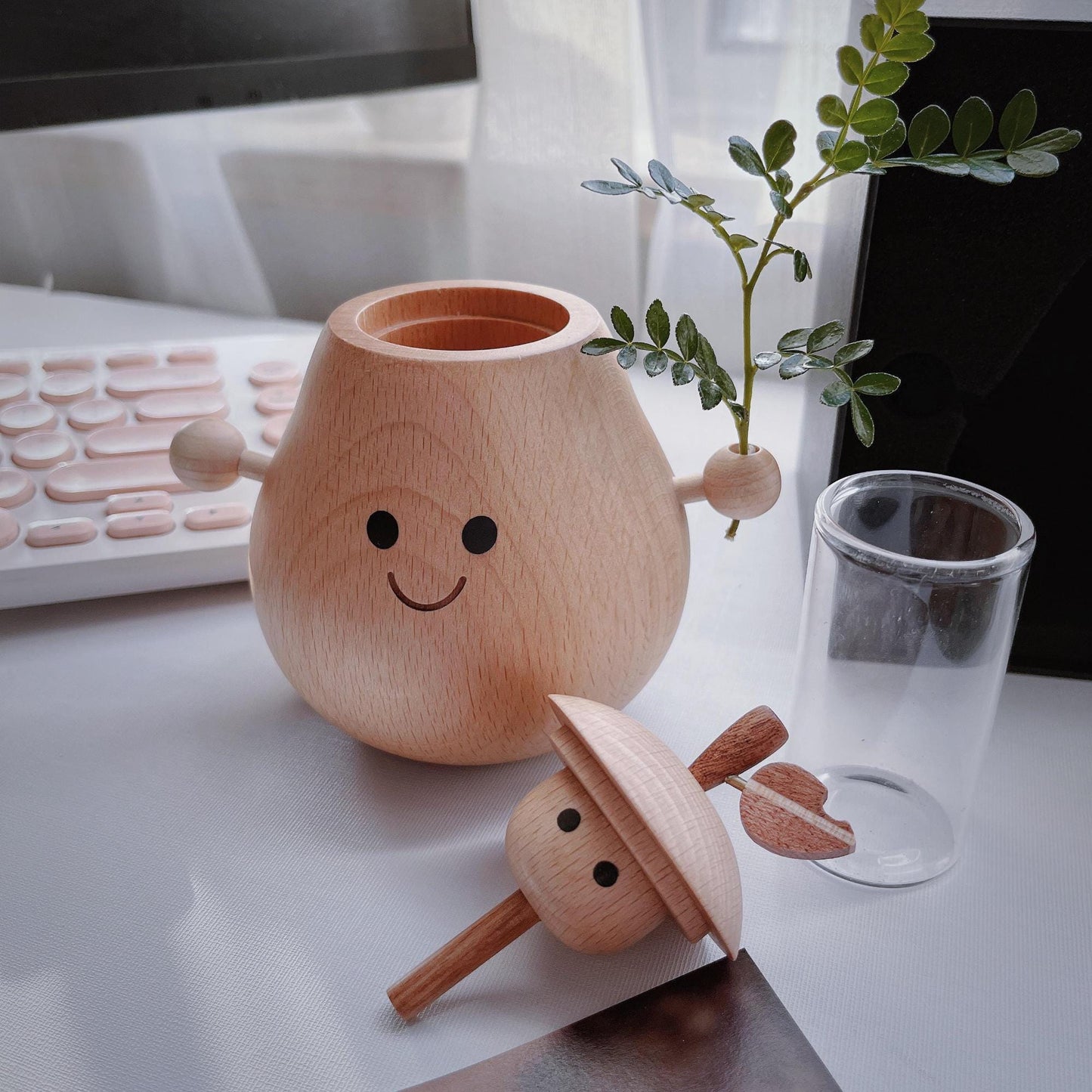 Essential oil diffuser, wooden plant vase, wooden desktop pen holder.