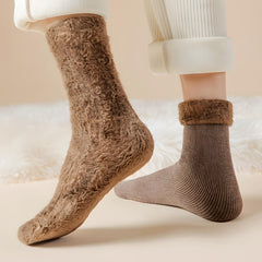 Wool thickened snow socks, warm round neck winter walking socks, unisex.